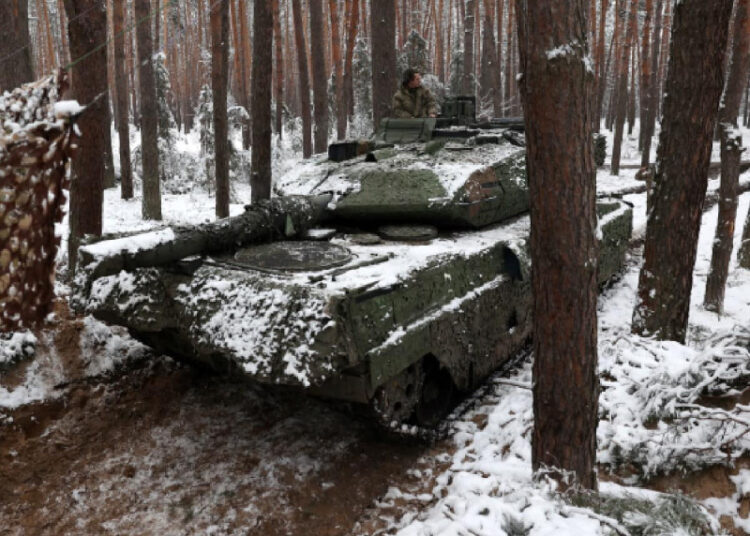 Alemania apoya a Ucrania con mil 400 millones dólares