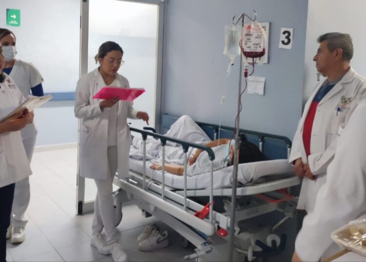 Restablecen servicio de energía eléctrica en Hospital Tlanchinol