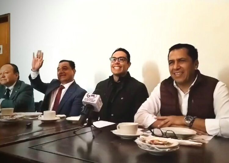 Aspirantes de Morena en Pachuca se declaran en unidad