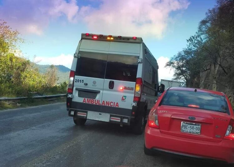 Segundo colapso en obra de carretera Real del Monte-Huasca deja varios trabajadores lesionados