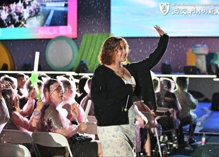 Alumna Garza expande horizontes en país asiático