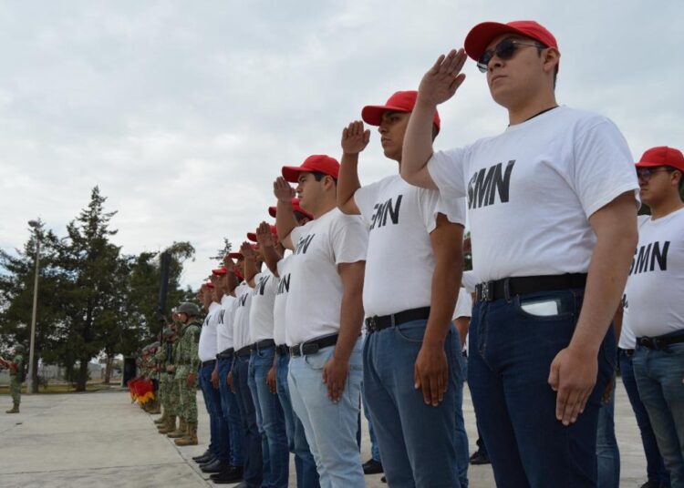 Entregan cartillas liberadas y reconocen a mujeres voluntarias del Servicio Militar en Pachuca