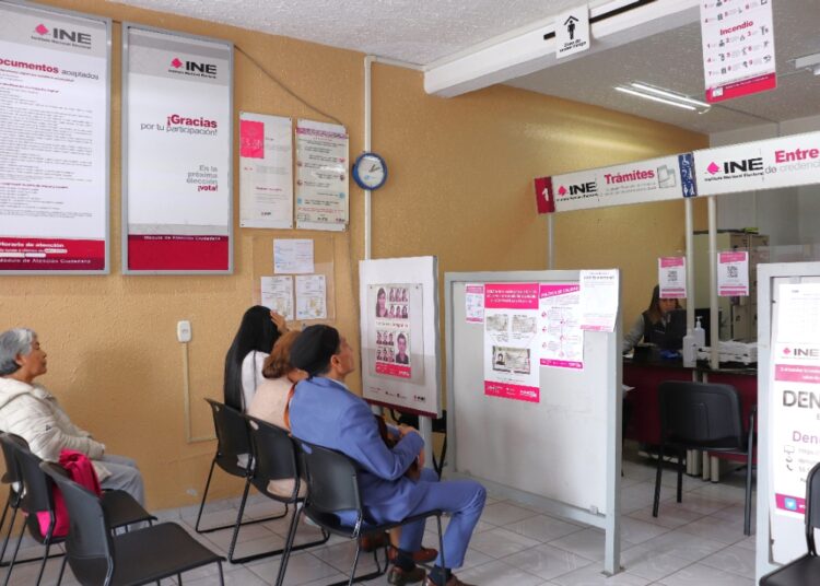 Ya puedes acudir a tramitar tu Credencial para Votar los domingos: INE Hidalgo