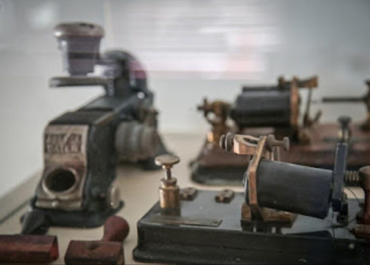 Inauguran Sala de Telégrafos en el Centro Cultural del Ferrocarril