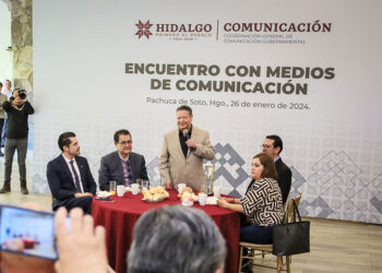 Reconoce Julio Menchaca Salazar el trabajo de periodistas de Hidalgo