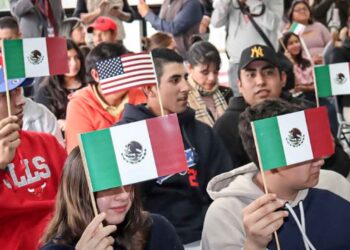 Invita Sebiso a hacer uso de los servicios de la Dirección de Atención al Migrante