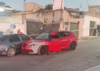 Ejecutan a hombre dentro de su vehículo en Tepeji