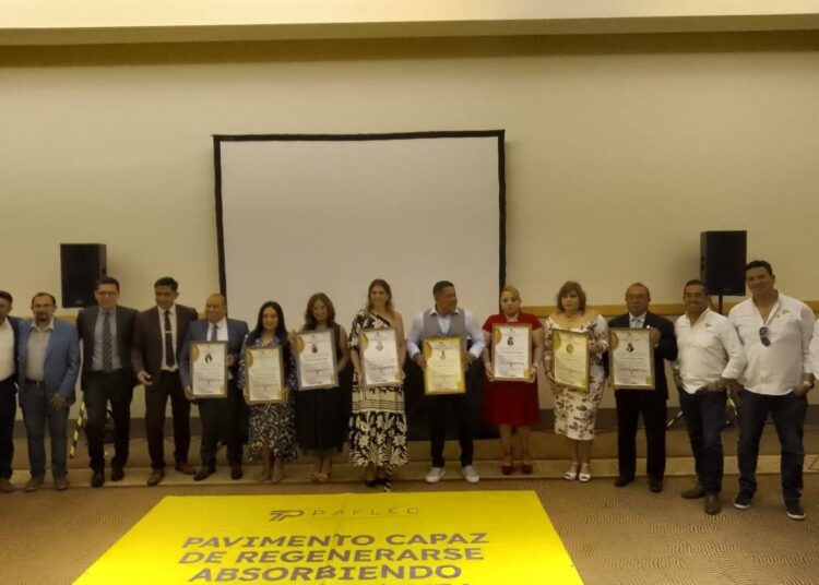 Destacada Regidora Hidalguense Angela Delgadillo Premiada por la ANAMM: Embajadora del Estado de Derecho