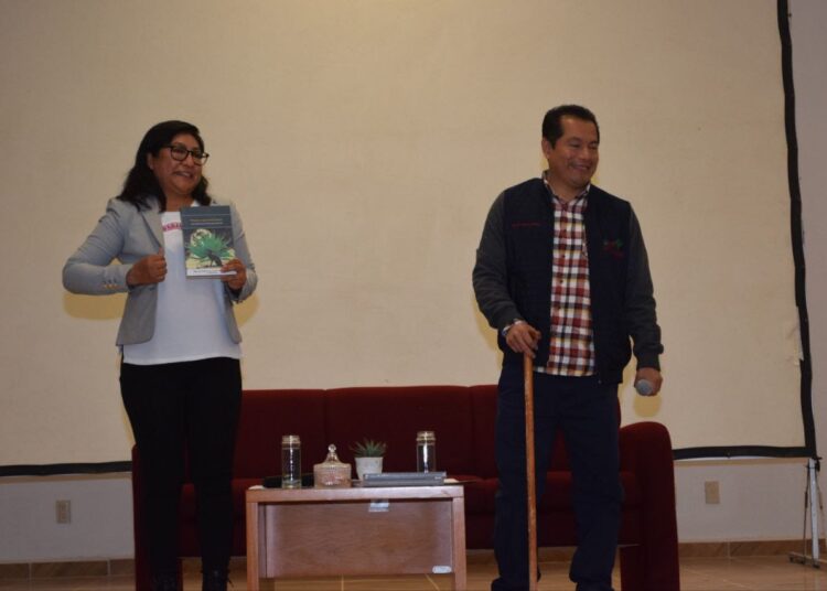 Catedráticos de la UTVM colaboraron en  libro dedicado al maguey pulquero