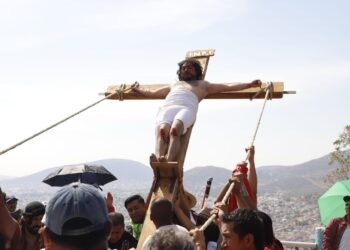 La Pasión de Cristo se revive en Las Lajas: un Viacrucis de fervor y tradición
