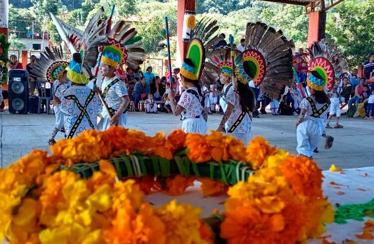 Conmemora IHE 60 aniversario de la educación indígena en México