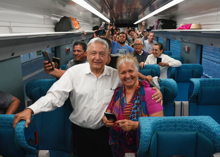 López Obrador inicia gira de fin de semana a bordo del Tren Maya