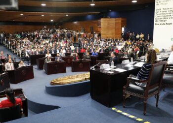 Congreso de Hidalgo aprueba inciativa de Menchaca  Salazar