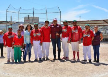 Gobiernos neoliberales abandonaron a los jóvenes, señala Miguel Moreno