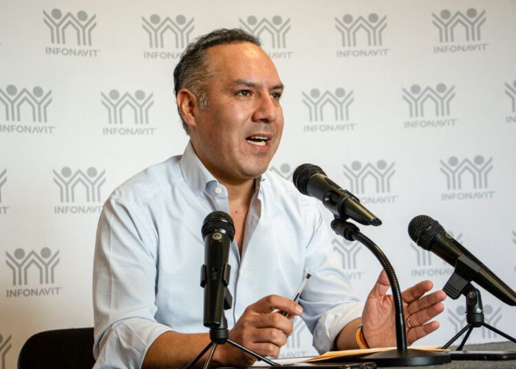 Infonavit disminuye costo de sus créditos: Canek Vázquez