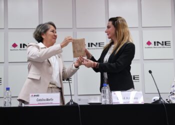 Recibe INE preguntas que serán planteadas en el Primer Debate Presidencial