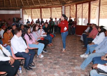 Venimos con hechos, no con promesas al aire: Simey Olvera