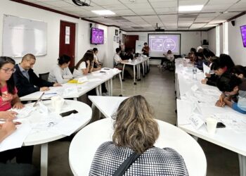 Personas con alguna discapacidad reciben capacitación para emprender un negocio