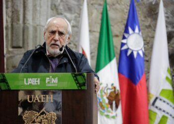 Recibe Arturo Ripstein homenaje a su trayectoria artística, en FINI 2024