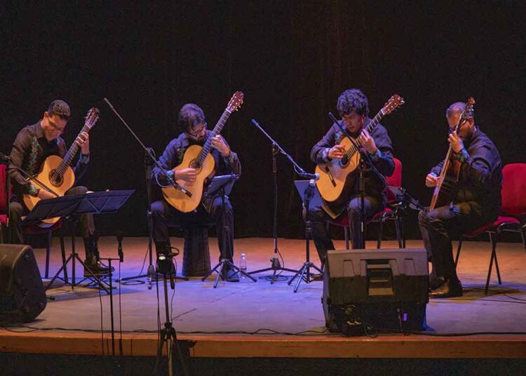 Encuentro de Guitarras: Un encuentro con la música y el talento en Pachuca