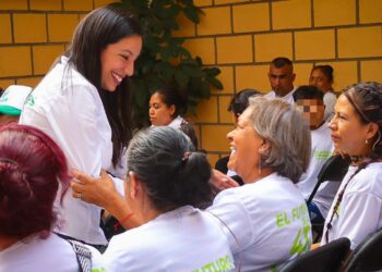 Impulsar el comercio a emprendedoras y emprendedores seguirá siendo una prioridad en mi gobierno: Aletzy Reyes