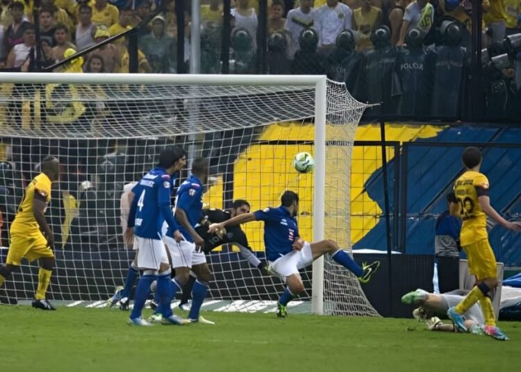 Afición de Cruz Azul agota los boletos para la Final de ida
