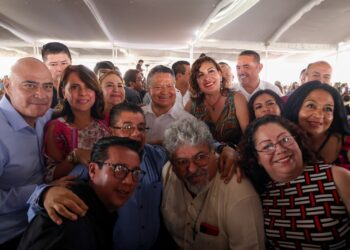 Gobierno de Hidalgo reconoce labor de las y los docentes