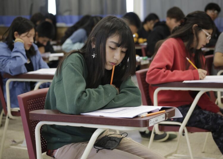 Aplican examen de admisión a la UAEH más de 17 mil aspirantes