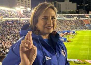 Xóchitl Gálvez celebra el pase de Cruz Azul a semifinales