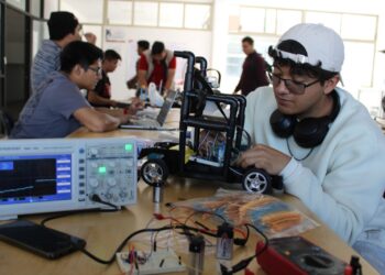 Estudiantes de la UTVAM desarrollan prototipo de silla de ruedas