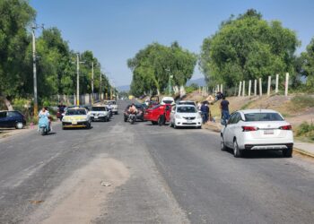 Tras casi 5 horas retiran bloqueo en la carretera Tlaxcoapan – Doxey