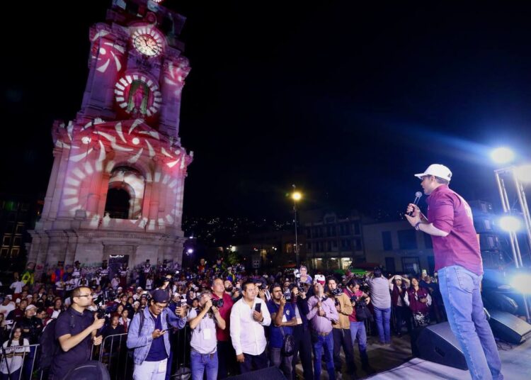 Jorge Reyes obtiene triunfo con votación histórica en Pachuca