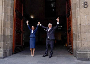 “Fue una reunión muy emotiva e histórica”: Sheinbaum sostiene encuentro con AMLO