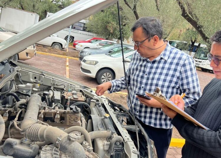 Supervisión en instituciones educativas detecta irregularidades en manejo de vehículos
