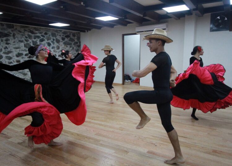 Se encuentra abierta convocatoria para curso propedéutico de Licenciatura en Danza