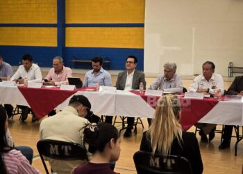 Olivares Reyna lidera reunión interinstitucional para prevenir inundaciones en el Río Tula