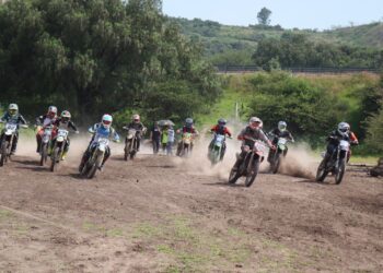 Tepeji impulsa el turismo deportivo con el Motocross Platino