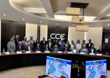 Grupo Rica Coca-Cola y CCEH firman convenio hacia un futuro sustentable