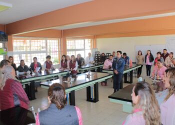 Suspenden venta de alimentos en CECyTEH tras intoxicación de estudiantes