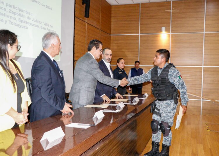 Primera capacitación regional fortalece la coordinación entre policías municipales y la PGJEH