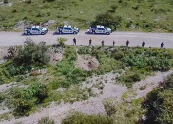 ¡Golpe al huachicol! Aseguran pipa con gas LP y descubren toma clandestina en Tula