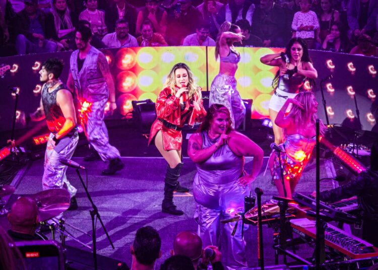 María José conquista el Palenque de la Feria San Francisco Pachuca 2024