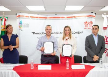 Infonavit dona mobiliario a la CDHEH: Canek Vázquez