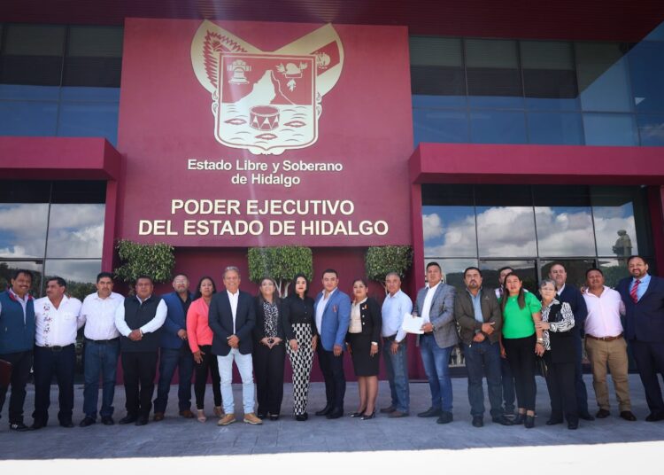 Al menos 20 gobiernos municipales de oposición se unen al Proyecto de Transformación de Julio Menchaca