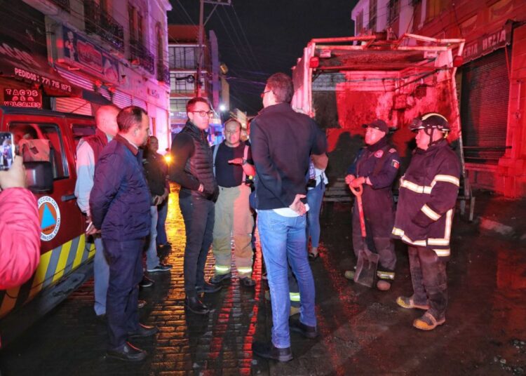 Jorge Reyes evalúa daños en Pachuca tras fuertes lluvias