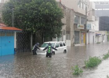 Tres colonias de Pachuca inundadas por lluvias intensas