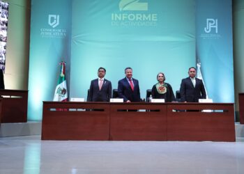 Menchaca Salazar llama a la acción en el momento histórico de México