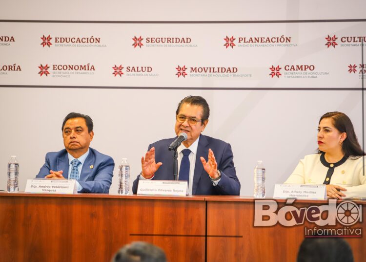 Guillermo Olivares comparece ante la LXVI Legislatura