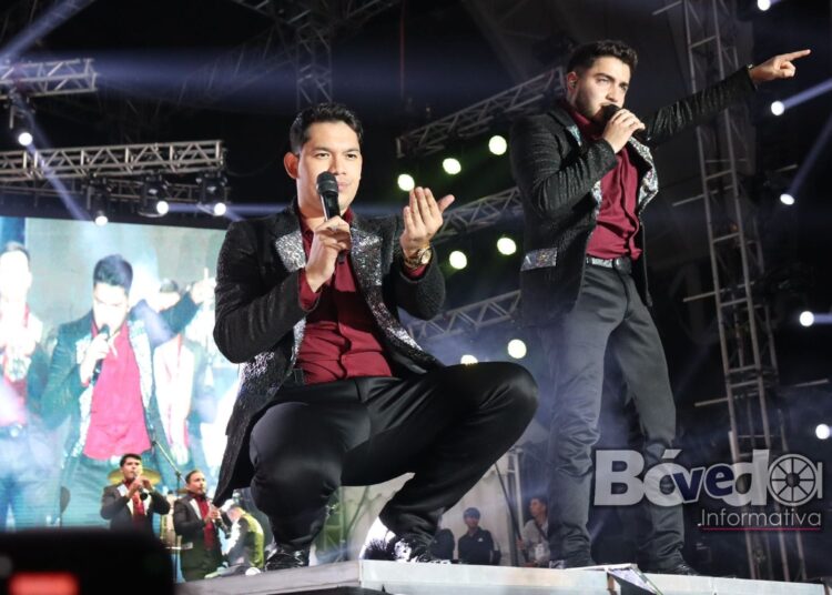 Más de 50 mil personas disfrutaron con La Arrolladora Banda Limón en la Feria Pachuca 2024