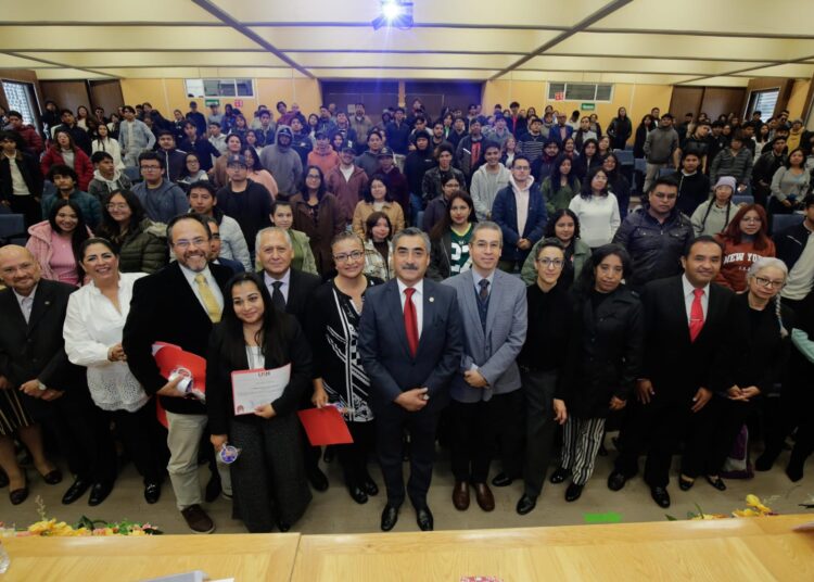 Celebra Arquitectura de la UAEH 20 años de arte, técnica y ciencia